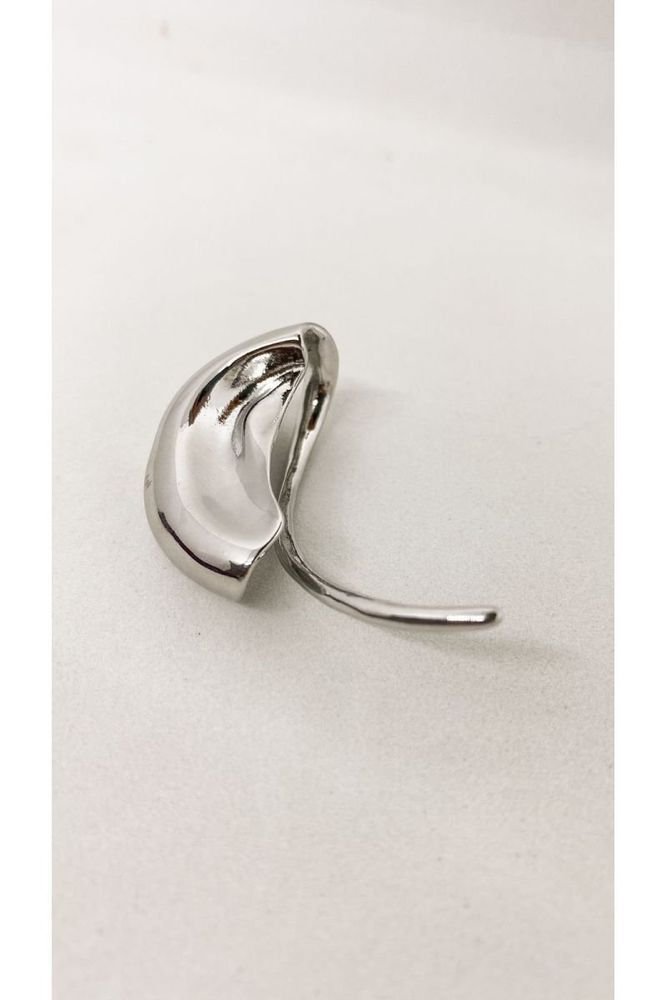 Piercing Fake Luna