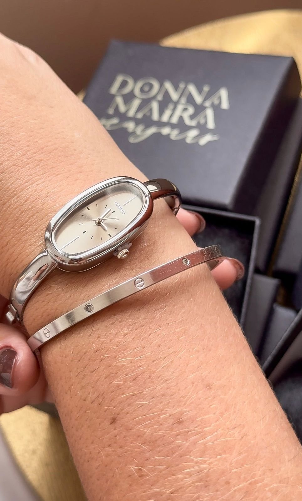 Relógio Classic Em Bracelete