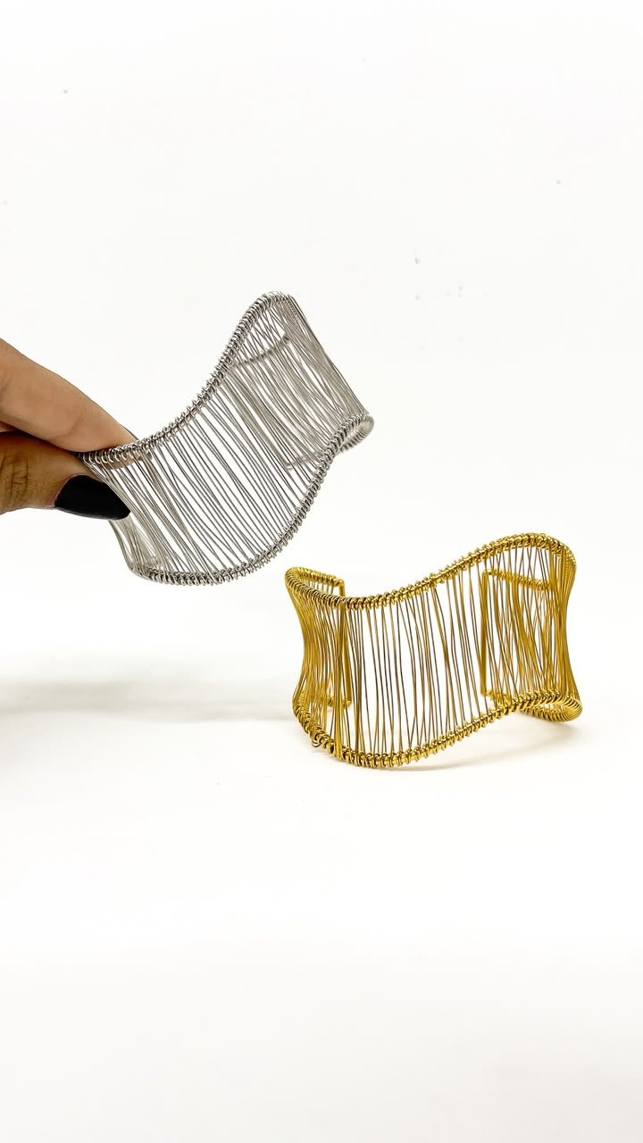 Bracelete Ondas Em Linhas D´efeito- Aço