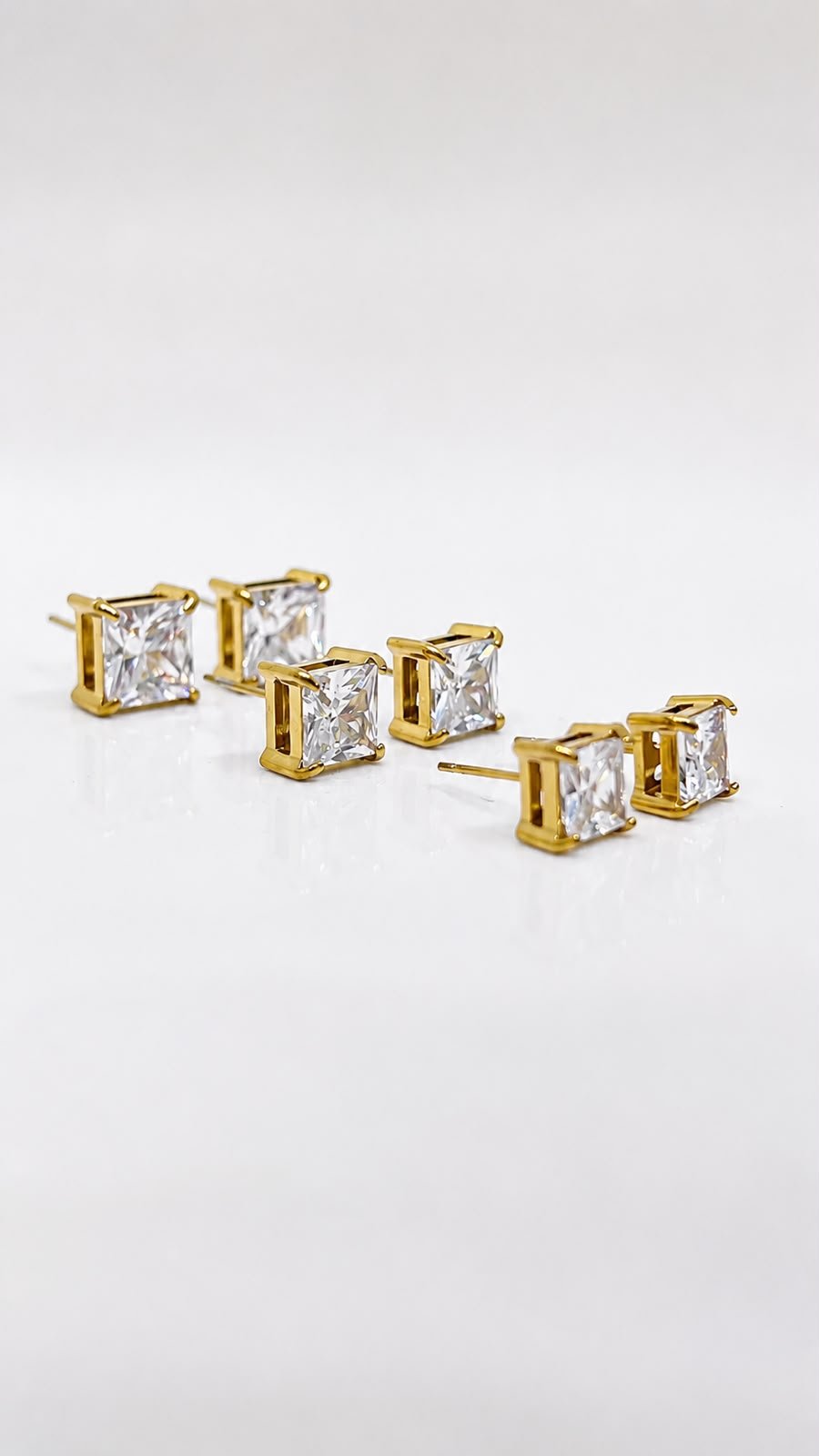 Brinco Quadrado Zirconia Minimalista - Aço