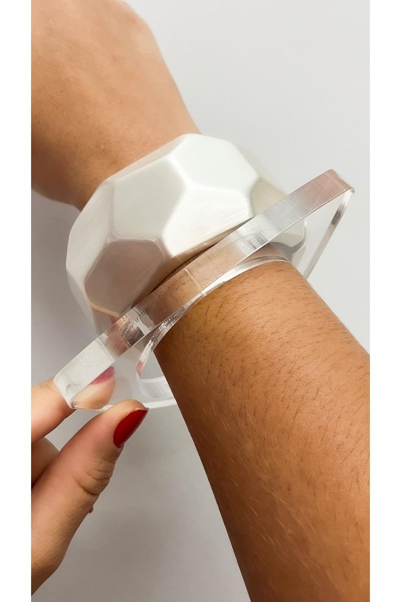 Bracelete Transparente Triangular